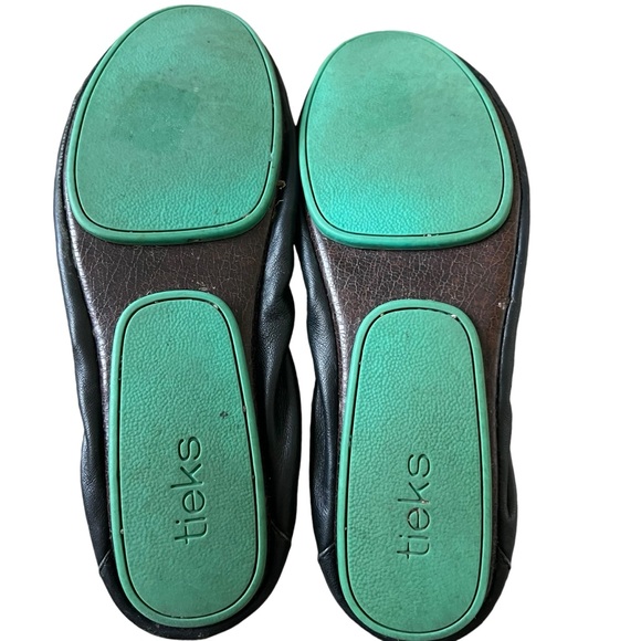 Tieks black slippers, size 6 - Picture 4 of 4